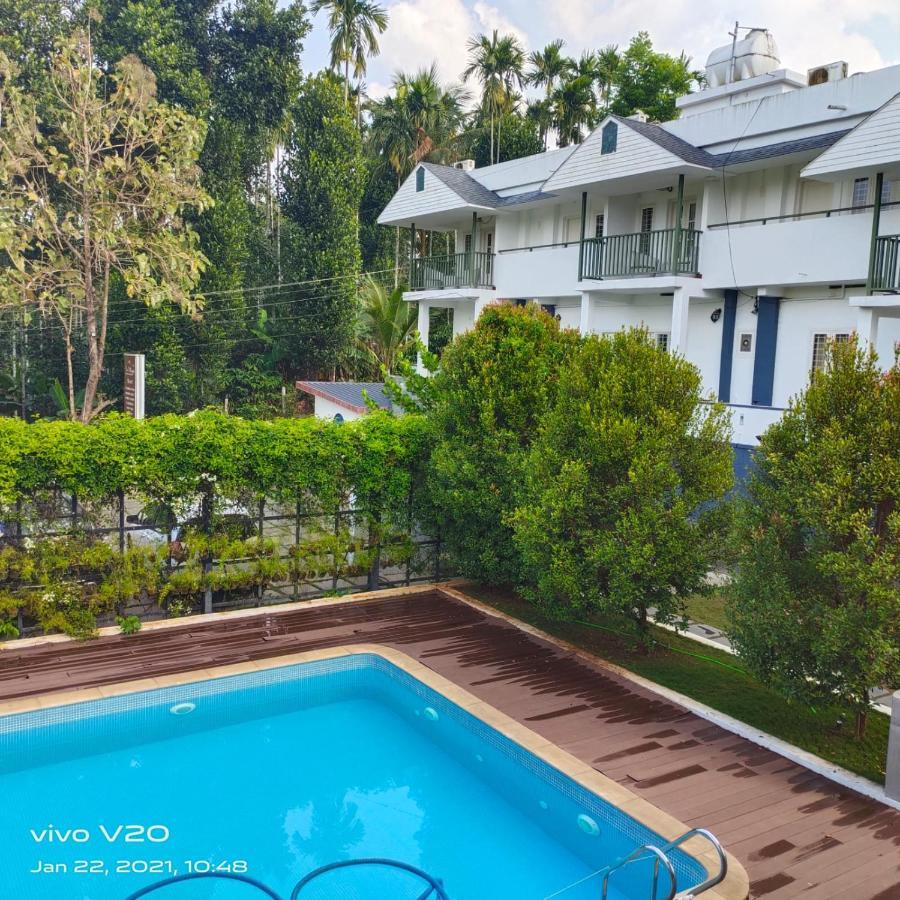 Le Villagio Holiday Apartments Sultan Bathery Extérieur photo